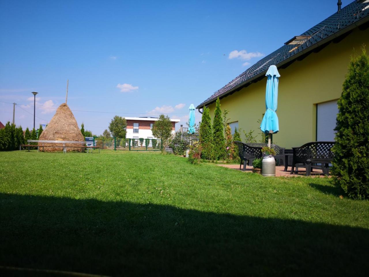 Ferienwohnung "Faehrmannsruh " Lubben Exterior photo